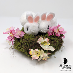 Black-eyed white pom pom bunny wreath - 8"