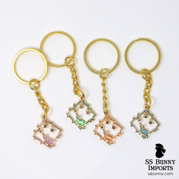 Star bunny window gold keychain