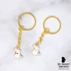 Bunny w/ bow & pearl gold keychain